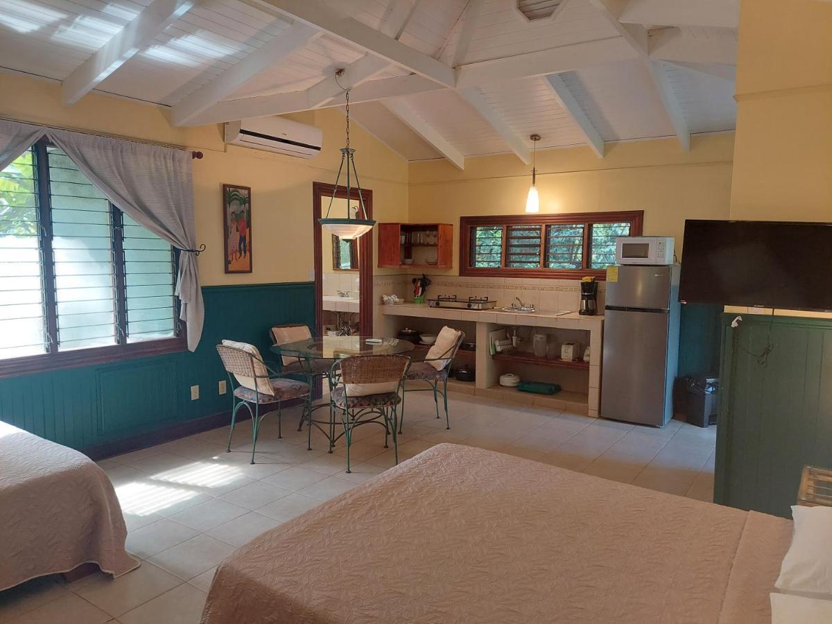 Playa Negra Guesthouse Cahuita Extérieur photo